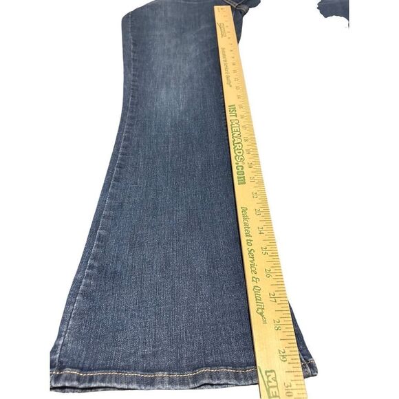 Signature Levi Straus Size 14W Blue Midrise Shaping Bootcut Jeans - Picture 8 of 13